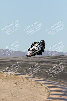 media/Dec-07-2025-CVMA (Sun) [[3e7d2de5dc]]/Race 7-Formula Lightweight Twins Shootout/